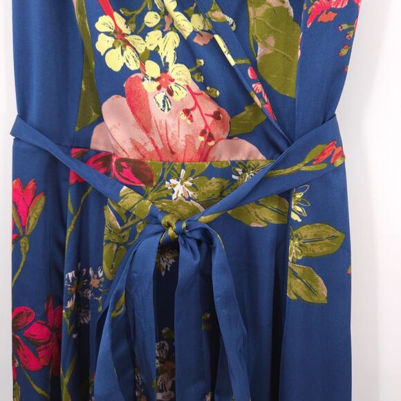 Lulus NWT Still the One Satin Maxi Dress Size M Blue Floral Print - Picture 5 of 13